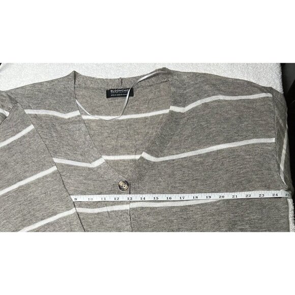 NEW Bloomchic Heather Gray 18-20 Button Up Sweater 3/4 Sleeve SOFT Stretch Long - Picture 3 of 5
